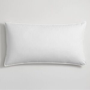 NEW! With Tags Pottery Barn SleepSmart 37.5 Temperature Regulating Pillow Insert